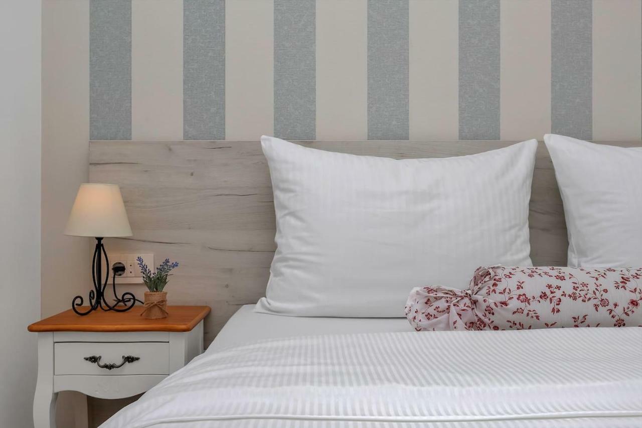 Charming Apartment Tissa With Sea View Makarska Extérieur photo