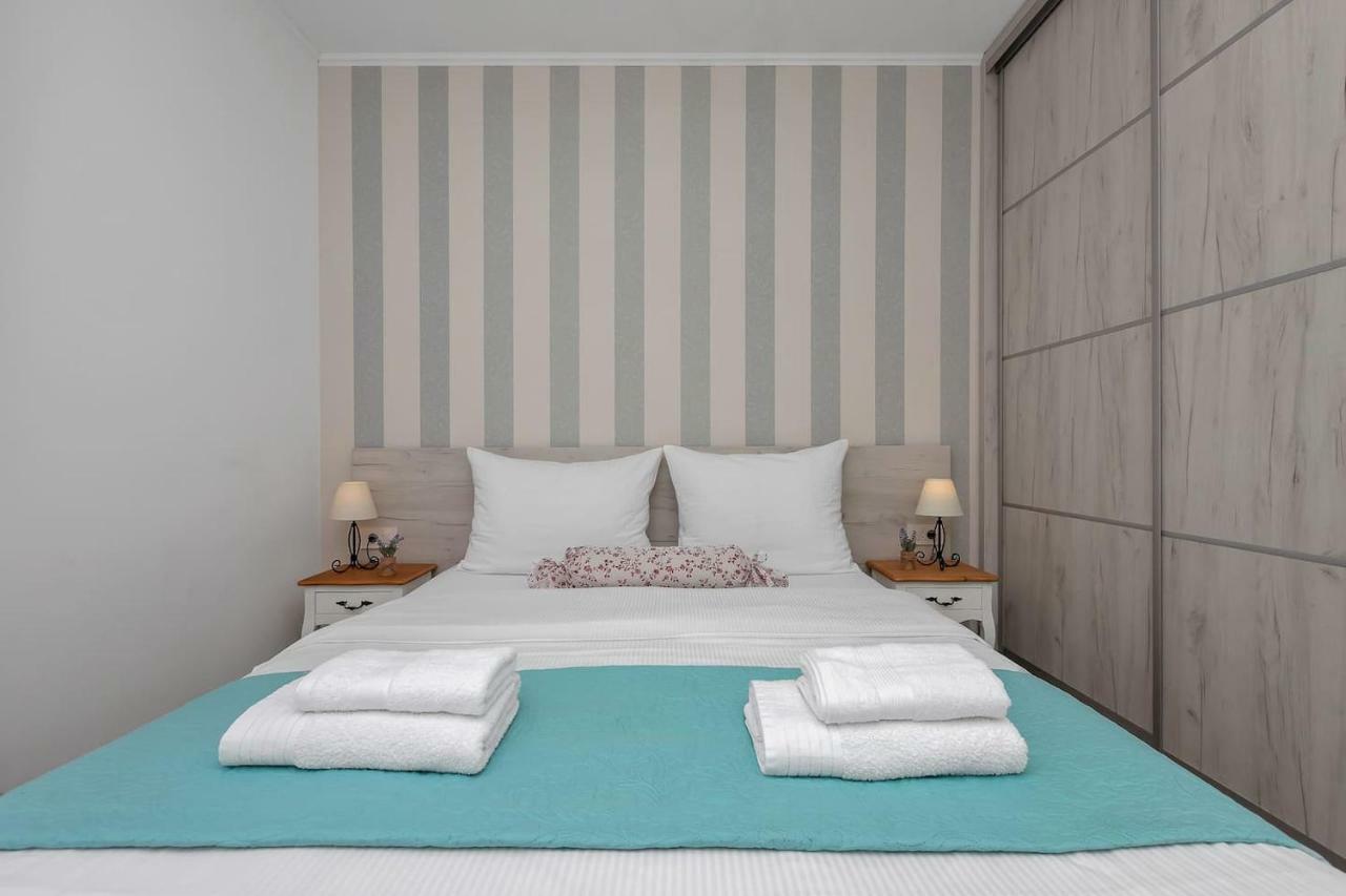 Charming Apartment Tissa With Sea View Makarska Extérieur photo